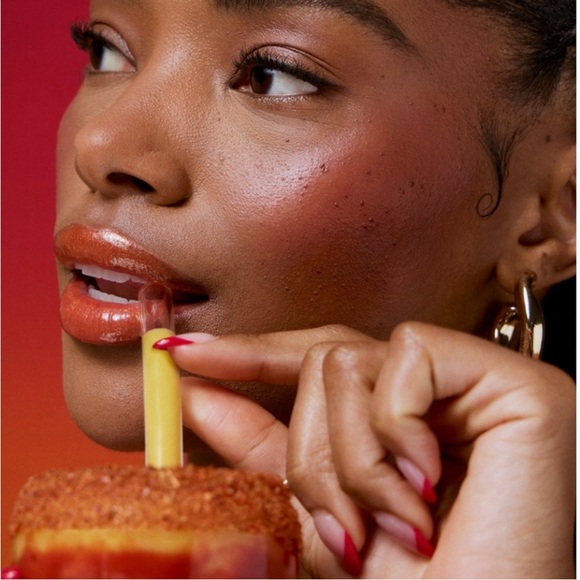 Rare Beauty x Tajin Soft Pinch Blush Chamoy & Positive Light Lip Gloss Clasico. - Picture 4 of 10